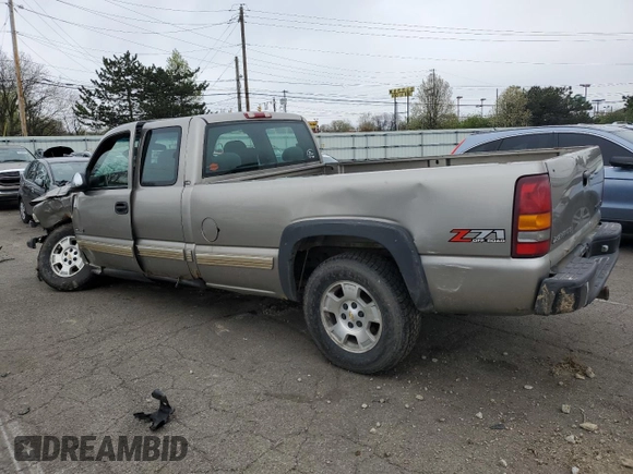 2001 Chevrolet Silverado 1500 LS with VIN 1GCEK19T51E153223, listed as a Copart auction lot 52352725 with 148,608 mi miles and Salvage Title. Bid and sale history available at carsss.com. Image 2.