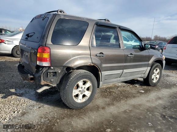 2007 Ford Escape XLT with VIN 1FMYU93117KA66082, listed as a Copart auction lot 83591914 with 229,950 mi miles and Clean Title. Bid and sale history available at carsss.com. Image 3.