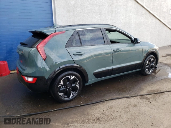 2024 Kia Niro Wind with VIN KNDCR3L13R5111750, listed as a Copart auction lot 72630924 with 8,709 mi miles and Clean Title. Bid and sale history available at DreamBid. Image 3.