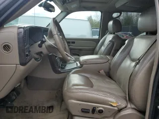2006 GMC Yukon XL Denali with VIN 1GKFK66U96J120727, listed as a Copart auction lot 81932804 with 333,701 mi miles and Non Repairable. Bid and sale history available at carsss.com. Image 7.