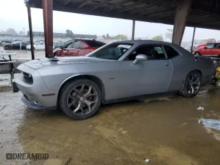2015 Dodge Challenger R/T with VIN 2C3CDZAT1FH705168, listed as a Copart auction lot 44270495 with 96,085 mi miles and Salvage Title. Bid and sale history available at carsss.com. Image 1.