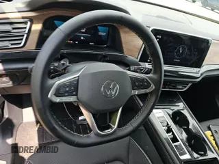 2024 Volkswagen Atlas SE with VIN 1V2HR2CA1RC579096, listed as a IAAI auction lot 42751185 with 15,477 mi miles and . Bid and sale history available at DreamBid. Image 18.