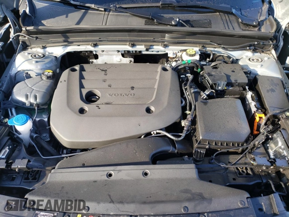 2024 Volvo XC40 Core Bright Theme с VIN YV4L12UK1R2233367, выставлен на аукционе Copart как лот 83046854 с пробегом 3 358 миль миль и Списание • Salvage title. История ставок и продаж доступна на DreamBid. Изображение 13.