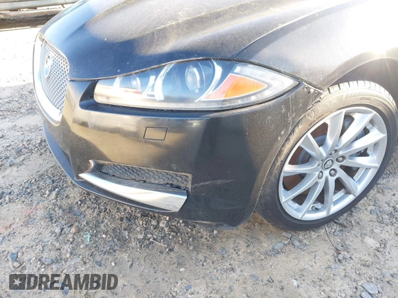 2013 Jaguar XF I4 RWD with VIN SAJWA0ES1DPS63520, listed as a IAAI auction lot 41862976 with 1 mi miles. Bid and sale history available at carsss.com. Image 6.