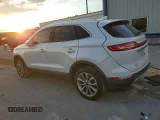 2019 Lincoln MKC Select with VIN 5LMCJ2C9XKUL50191, listed as a Copart auction lot 88648415 with 31,305 mi miles and Salvage title. Bid and sale history available at DreamBid. Image 2.