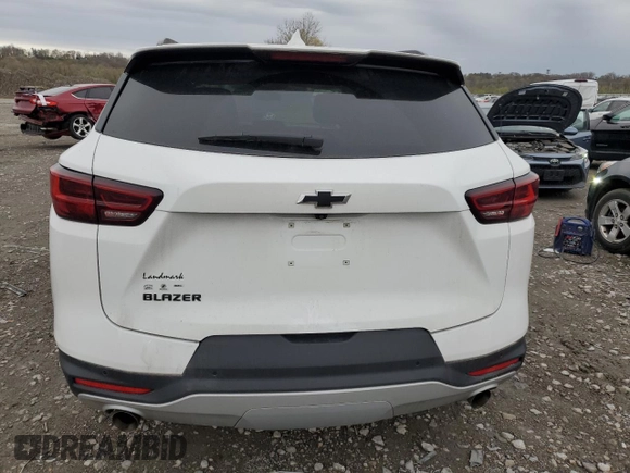 2024 Chevrolet Blazer LT z VIN 3GNKBCR4XRS207521, wystawiony jako Copart lot #51291885 z przebiegiem 20 953 mil mil oraz Szkoda całkowita • Salvage title. Historia ofert i sprzedaży dostępna na DreamBid. Obrazek 6.