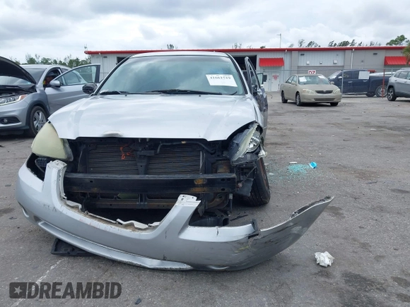 2004 Nissan Altima S with VIN 1N4AL11D04C130857, listed as a IAAI auction lot 41661519 with 147,518 mi miles. Bid and sale history available at carsss.com. Image 6.