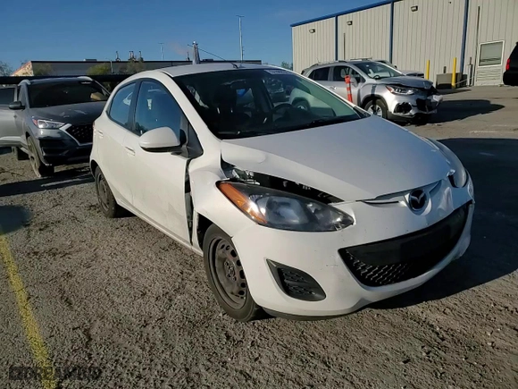 2013 Mazda Mazda2 Sport with VIN JM1DE1KZ3D0159928, listed as a Copart auction lot 51688645 with 130,670 mi miles and Salvage Title. Bid and sale history available at carsss.com. Image 10.