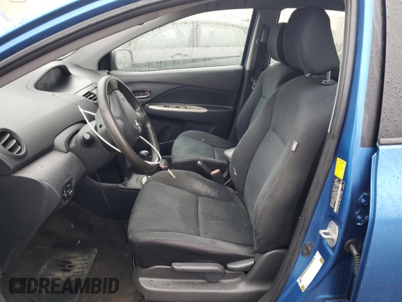 2010 Toyota Yaris с VIN JTDBT4K32A1368058, выставлен на аукционе Copart как лот 51890535 с пробегом 225 198 миль миль и Списание • Salvage title. История ставок и продаж доступна на DreamBid. Изображение 7.