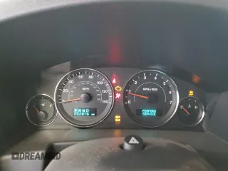 2006 Jeep Commander Limited z VIN 1J8HG58296C124107, wystawiony jako Copart lot #64337275 z przebiegiem 202 876 mil mil oraz Szkoda całkowita • Salvage title. Historia ofert i sprzedaży dostępna na DreamBid. Obrazek 9.