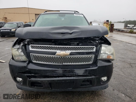 2011 Chevrolet Avalanche LT with VIN 3GNMCFE0XBG339164, listed as a Copart auction lot 44843275 with 170,351 mi miles and Salvage title. Bid and sale history available at DreamBid. Image 5.