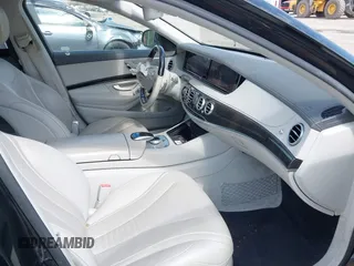 2015 Mercedes-Benz S-Class S 550 with VIN WDDUG8CB7FA091561, listed as a IAAI auction lot 41452399 with 60,530 mi miles. Bid and sale history available at carsss.com. Image 5.