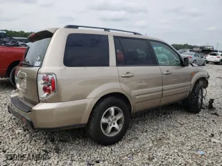 2006 Honda Pilot EX-L with VIN 5FNYF28526B018023, listed as a Copart auction lot 44353355 with 146,126 mi miles and Salvage Title. Bid and sale history available at carsss.com. Image 3.