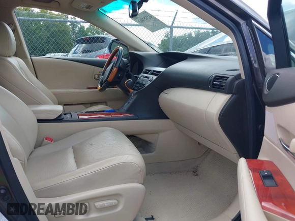 2010 Lexus RX 350 z VIN 2T2BK1BA8AC034091, wystawiony jako IAAI lot #42307063 z przebiegiem 127 263 mil mil oraz . Historia ofert i sprzedaży dostępna na DreamBid. Obrazek 5.