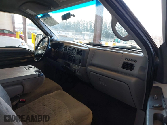 2000 Ford F-250 XL with VIN 1FTNX21F4YEC30722, listed as a IAAI auction lot 41409384 with 310,516 mi miles and . Bid and sale history available at DreamBid. Image 5.