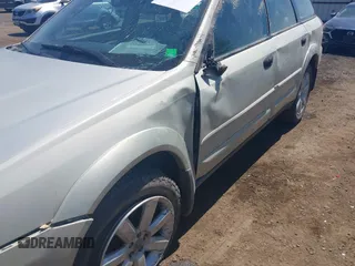 2007 Subaru Legacy Outback with VIN 4S4BP61C377304095, listed as a IAAI auction lot 42673017 with 173,219 mi miles and . Bid and sale history available at DreamBid. Image 12.
