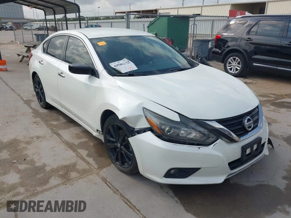 2017 Nissan Altima SV z VIN 1N4AL3AP3HC476185, wystawiony jako IAAI lot #40580202 z przebiegiem 118 710 mil mil oraz . Historia ofert i sprzedaży dostępna na DreamBid. Obrazek 1.