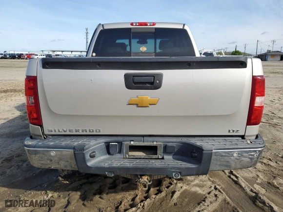 2007 Chevrolet Silverado 1500 LTZ with VIN 3GCEK13M57G557349, listed as a Copart auction lot 49517365 with 176,228 mi miles and Salvage Title. Bid and sale history available at carsss.com. Image 6.