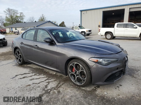 2023 Alfa Romeo Giulia Veloce with VIN ZARFANBN2P7670539, listed as a Copart auction lot 51078645 with 53,270 mi miles and Clean title. Bid and sale history available at DreamBid. Image 4.
