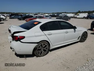 2022 BMW 5 Series 530i xDrive with VIN WBA13BJ00NCL04213, listed as a Copart auction lot 48920615 with 23,910 mi miles and Salvage Title. Bid and sale history available at carsss.com. Image 3.