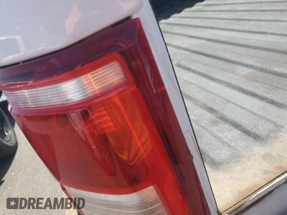 2019 Ford F-150 XL z VIN 1FTEX1EP6KKD76965, wystawiony jako IAAI lot #42631391 z przebiegiem 143 283 mil mil oraz . Historia ofert i sprzedaży dostępna na DreamBid. Obrazek 36.