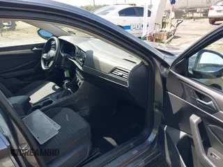 2024 Volkswagen Jetta S с VIN 3VW5M7BUXRM001814, выставлен на аукционе IAAI как лот 42643895 с пробегом 53 477 миль миль и . История ставок и продаж доступна на DreamBid. Изображение 5.