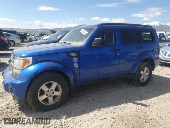 2008 Dodge Nitro SXT z VIN 1D8GU28K18W137902, wystawiony jako Copart lot #54234025 z przebiegiem 198 605 mil mil oraz Czysty tytuł • Clean title. Historia ofert i sprzedaży dostępna na DreamBid. Obrazek 1.