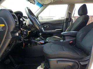 2016 Kia Soul + z VIN KNDJP3A56G7368051, wystawiony jako Copart lot #57609315 z przebiegiem 116 612 mil mil oraz Czysty tytuł • Clean title. Historia ofert i sprzedaży dostępna na DreamBid. Obrazek 7.