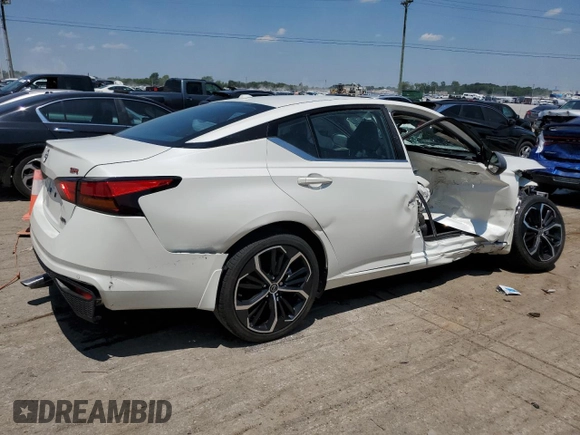 2024 Nissan Altima 2.5 SR with VIN 1N4BL4CW2RN397983, listed as a Copart auction lot 58886044 with 765 mi miles and Salvage Title. Bid and sale history available at carsss.com. Image 3.