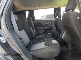 2017 Jeep Cherokee Altitude z VIN 1C4PJLAS0HW561692, wystawiony jako Copart lot #59220135 z przebiegiem 114 141 mil mil oraz Szkoda całkowita • Salvage title. Historia ofert i sprzedaży dostępna na DreamBid. Obrazek 11.