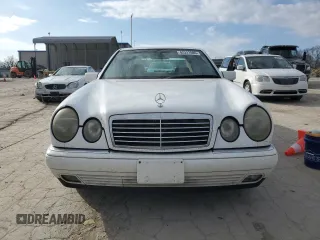 1998 Mercedes-Benz E-Class with VIN WDBJF65F4WA665505, listed as a Copart auction lot 42311695 with 389,016 mi miles and Salvage Title. Bid and sale history available at carsss.com. Image 5.