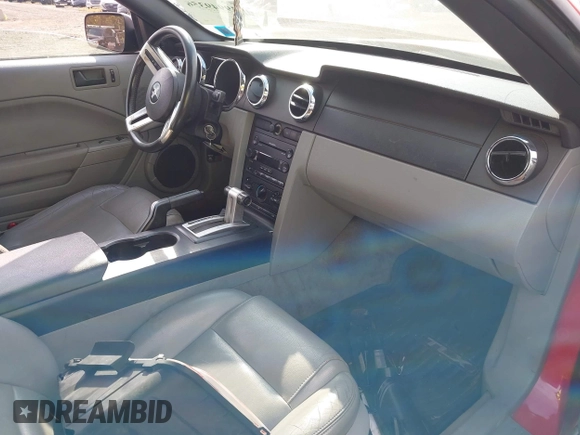 2006 Ford Mustang Standard with VIN 1ZVFT84N965166306, listed as a IAAI auction lot 40580690 with 113,233 mi miles and . Bid and sale history available at carsss.com. Image 5.