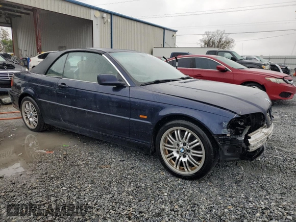 2001 BMW 3 Series 330Ci with VIN WBABS53411JU83716, listed as a Copart auction lot 42292385 with 191,568 mi miles and Salvage Title. Bid and sale history available at carsss.com. Image 4.