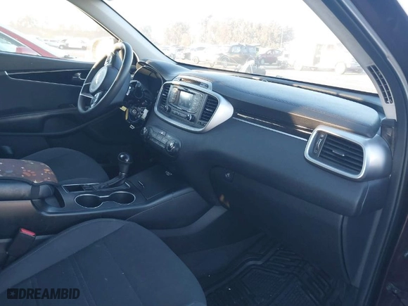 2016 Kia Sorento LX with VIN 5XYPG4A32GG058979, listed as a IAAI auction lot 41382462 with 119,655 mi miles. Bid and sale history available at carsss.com. Image 5.