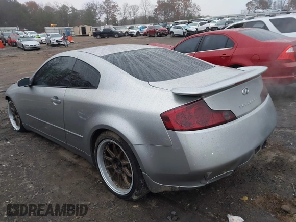 2005 Infiniti G35 Coupe with VIN JNKCV54E75M423240, listed as a IAAI auction lot 41103597 with 121,413 mi miles. Bid and sale history available at carsss.com. Image 3.