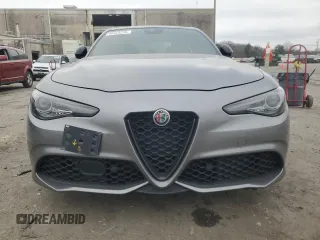 2021 Alfa Romeo Giulia Ti z VIN ZARFANBN5M7643959, wystawiony jako Copart lot #48424255 z przebiegiem 62 075 mil mil oraz Szkoda całkowita • Salvage title. Historia ofert i sprzedaży dostępna na DreamBid. Obrazek 5.