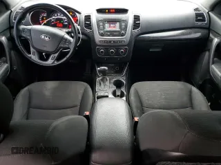 2014 Kia Sorento LX with VIN 5XYKT4A70EG490296, listed as a Copart auction lot 43178465 with 182,638 mi miles and Salvage Title. Bid and sale history available at carsss.com. Image 8.