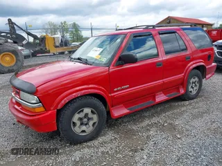 2004 Chevrolet Blazer LS z VIN 1GNDT13X64K127182, wystawiony jako IAAI lot #42188177 z przebiegiem 135 946 mil mil oraz . Historia ofert i sprzedaży dostępna na DreamBid. Obrazek 2.