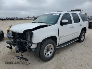 2011 GMC Yukon Denali with VIN 1GKS1EEF7BR400706, listed as a Copart auction lot 85214624 with 326,949 mi miles and Salvage Title. Bid and sale history available at carsss.com. Image 1.