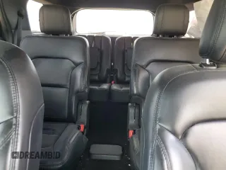 2019 Ford Explorer XLT with VIN 1FM5K8D80KGB21079, listed as a Copart auction lot 63299605 with 112,190 mi miles and Salvage title. Bid and sale history available at DreamBid. Image 10.