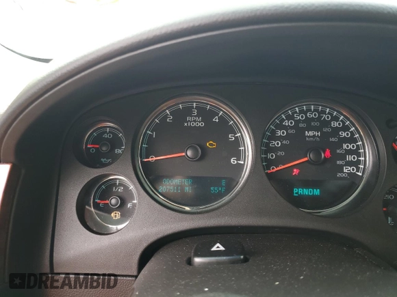 2014 GMC Yukon SLT with VIN 1GKS1CE0XER231558, listed as a Copart auction lot 89347705 with 207,511 mi miles and Salvage Title. Bid and sale history available at carsss.com. Image 9.