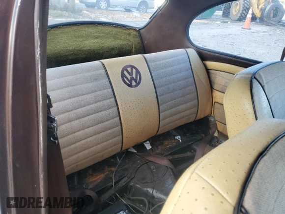 1974 Volkswagen Beetle с VIN 1342739124, выставлен на аукционе Copart как лот 87284364 с пробегом 2 584 миль миль и Чистый • Clean title. История ставок и продаж доступна на DreamBid. Изображение 10.