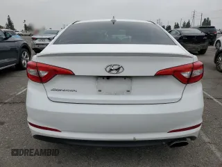 2015 Hyundai Sonata SE z VIN 5NPE24AF5FH008617, wystawiony jako Copart lot #55335045 z przebiegiem 139 671 mil mil oraz Czysty tytuł • Clean title. Historia ofert i sprzedaży dostępna na DreamBid. Obrazek 6.