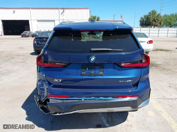 2024 BMW X1 xDrive28i with VIN WBX73EF08R5Z79084, listed as a IAAI auction lot 41823125 with 4,702 mi miles. Bid and sale history available at carsss.com. Image 16.
