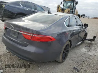 2017 Jaguar XF 20d Prestige with VIN SAJBE4BN4HCY23617, listed as a Copart auction lot 37232073 with 111,193 mi miles. Bid and sale history available at carsss.com. Image 3.
