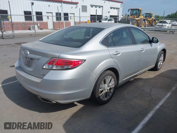 2010 Mazda 6 S Grand Touring with VIN 1YVHZ8CB9A5M39555, listed as a IAAI auction lot 42091918 with 225,539 mi miles and . Bid and sale history available at DreamBid. Image 4.