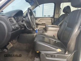 2008 Chevrolet Suburban LT w/2LT with VIN 3GNFK16388G267557, listed as a Copart auction lot 43952315 with 243,207 mi miles and Salvage Title. Bid and sale history available at carsss.com. Image 7.