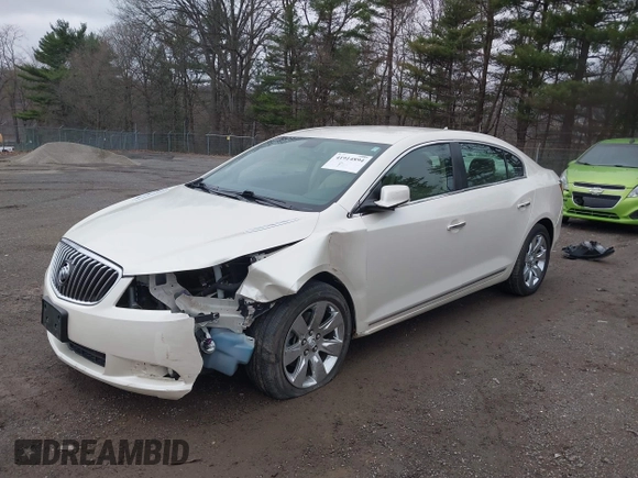2013 Buick LaCrosse Leather with VIN 1G4GC5E39DF330739, listed as a IAAI auction lot 41914894 with 42,641 mi miles. Bid and sale history available at carsss.com. Image 2.
