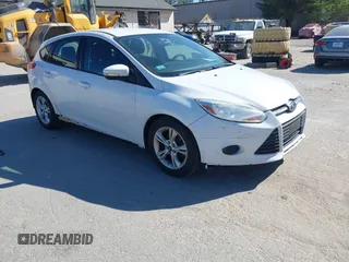 2013 Ford Focus SE with VIN 1FADP3K27DL128775, listed as a IAAI auction lot 42119223 with 138,846 mi miles. Bid and sale history available at carsss.com. Image 1.