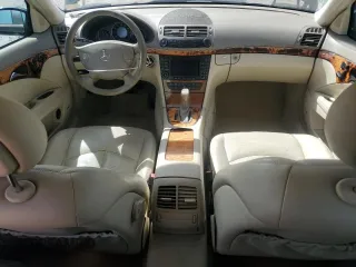 2005 Mercedes-Benz E-Class 3.2L CDI with VIN WDBUF26J95A738665, listed as a Copart auction lot 48203845 with 246,035 mi miles and Salvage Title. Bid and sale history available at carsss.com. Image 8.